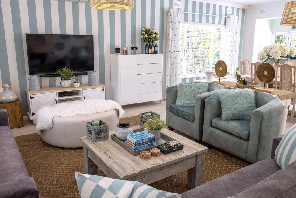 Modern Luxury House Holiday home Ballito