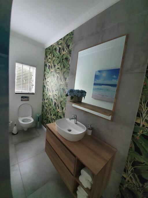 Holiday home Modern Luxury House